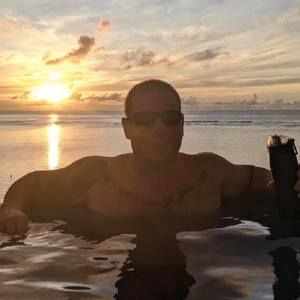 Meet your Posher, Stephen